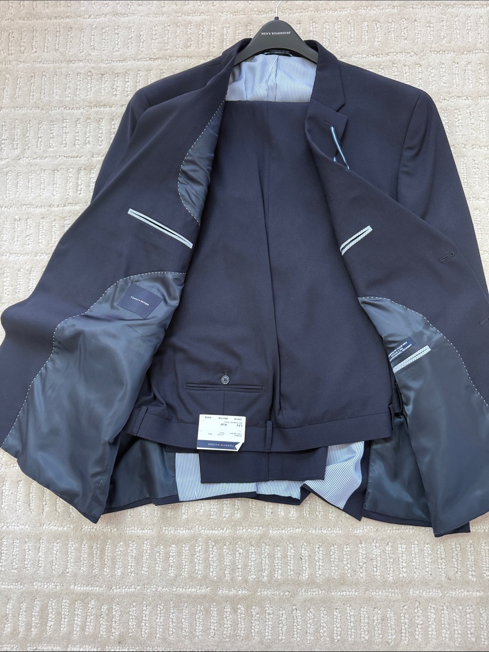 **** NWT- Tommy Hilfiger “Nathan” 2- Piece Suit  (100% Worsted Wool) - Picture 2 of 8